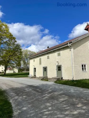 Magasinet - Cozy farmstay near forest & lake - Image 1