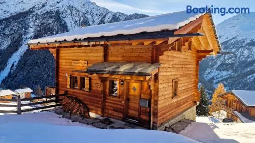 Chalet La Giete 6 personnes La Forclaz - Image 1