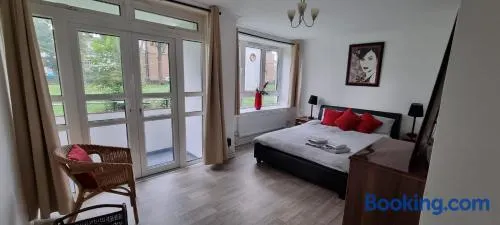 Lovely apartment in Bermondsey - Image 1