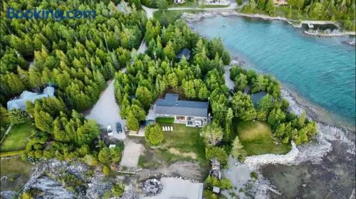 Georgian Legendary Tobermory Retreat With Hot Tub - Image 1