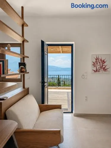 Trigono Suites - Karat - Image 1