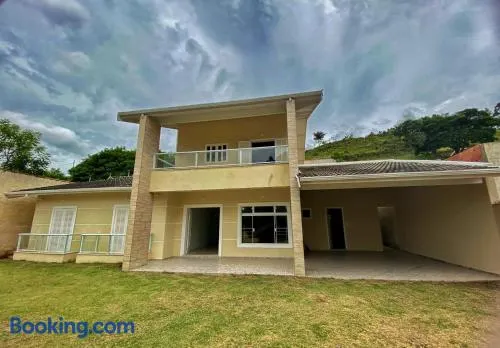Aluga-se casa para Temporada - Image 1