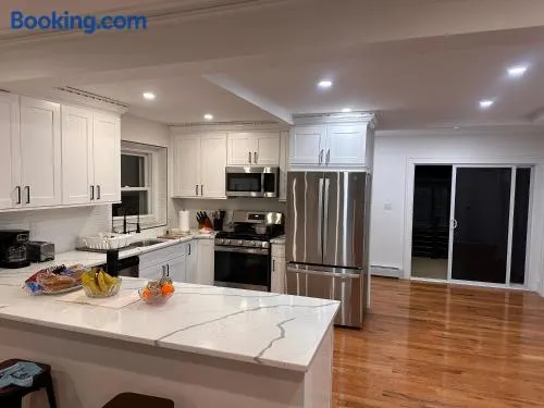 4 bed Luxury house - Image 1