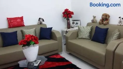 Chez Eva Jolie - Image 1