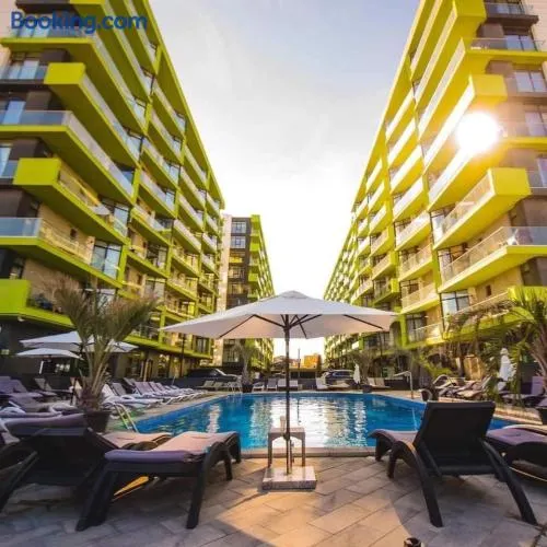 Beach Resort Pool & Spa - Sea View Suite - Image 1