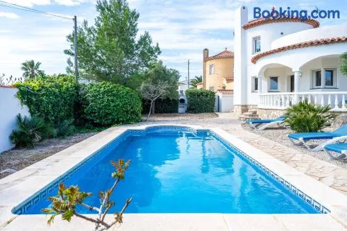 Villa Flor - Image 1