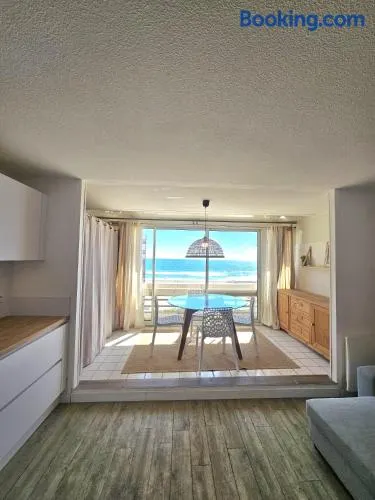 Canet Beach Sea View Apartment with Pool - Image 1