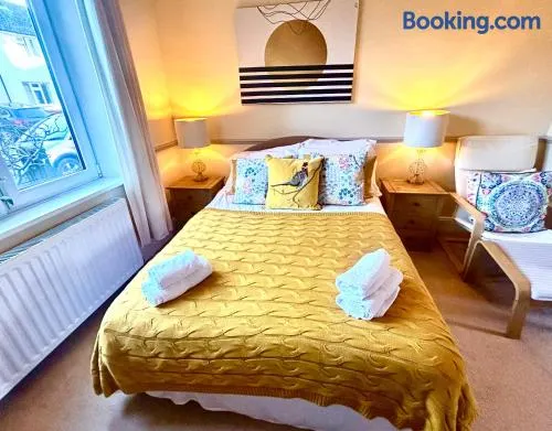 A cozy retreat in the heart of Ilkley - Image 1
