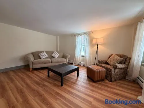 Spacious 4BR Summer Escape Queechy Lake Passes - Image 1