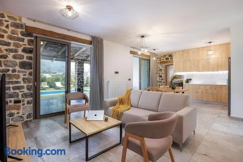 Kozilis Villas, By IdealStay Experience - Image 1