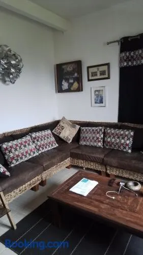Appart typique dans un chateau - Image 1