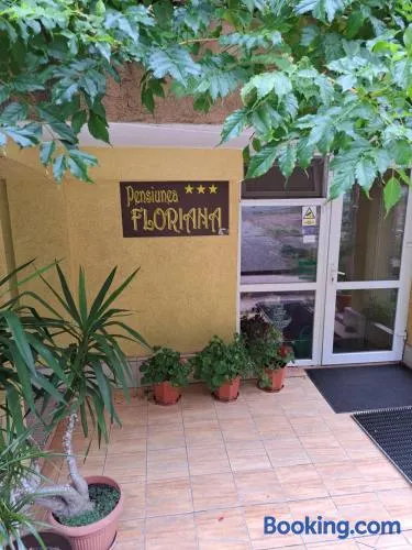Pensiunea Floriana - Image 1