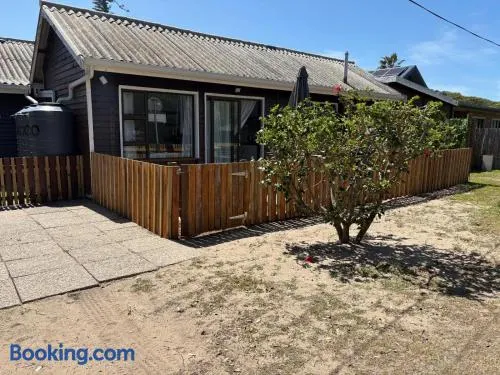 Driftwood Cottage - Image 1
