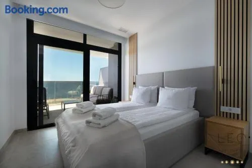 Sunset Cliffs Apartment by Leo Apartments Benidorm - Image 1