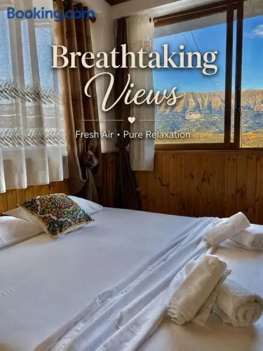 Sibora Guest House - Image 1