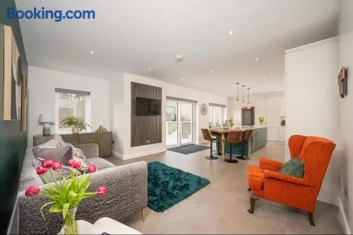 BridShu Den New build Townhouse - Image 1