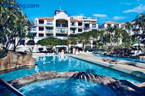 Gold Coast Calypso Resort, Coolangatta Beach - Image 1