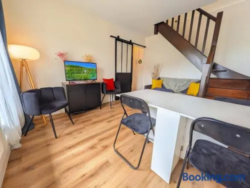 Duplex avec terrasse et plage à 5 minutes à pied - Image 1