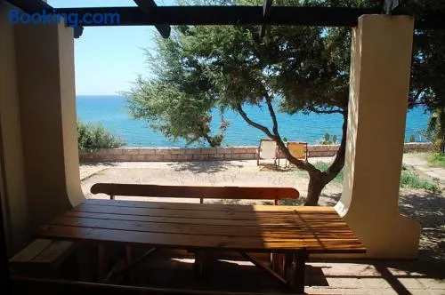 Villa Alabe - Waterfront Apartments in Bosa Porto Alabe - Image 1