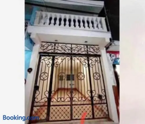 Hermosa casa a unos pasos de la plaza principal de Ticul - Image 1