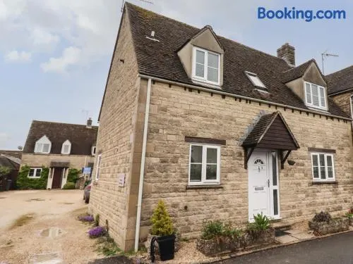 Second Cottage - Image 1