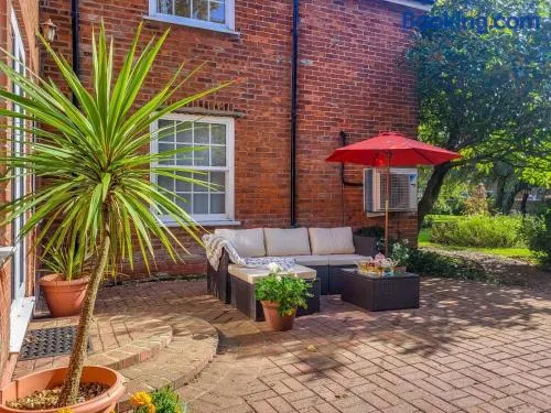 1 Bed in Bacton oc-kt114 - Image 1