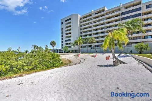 NY! Hudson Resort Condo w / Gulf Views & Beach! - Image 1