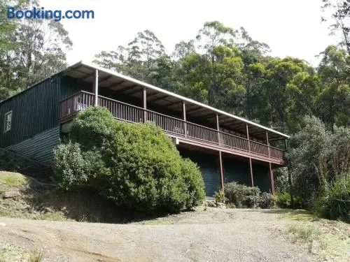 Gumleaves Bush Retreat - Image 1