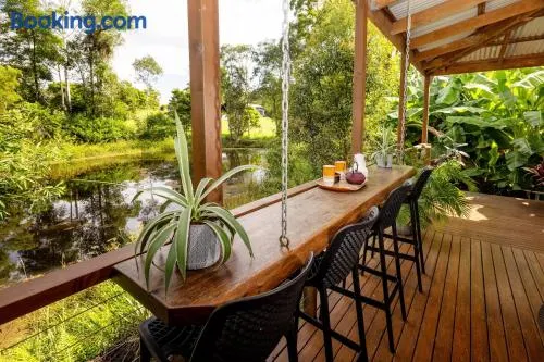 Guest Suite with Pond View close to Noosa & Eumundi - Image 1