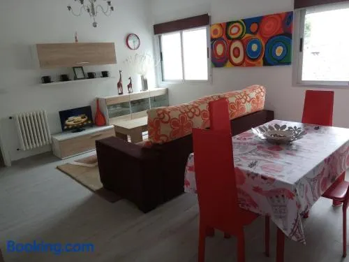 APARTAMENTO EN EL CENTRO DE LALIN - Image 1