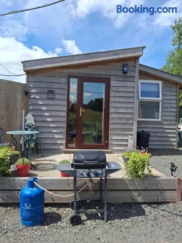 The Hut B & B - Image 1