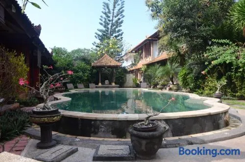 Padangbai Beach Homestay - Image 1