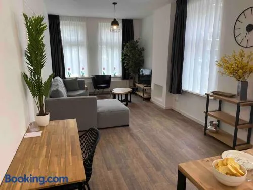 HaagsHuisje- eigen appartement, dichtbij alles, stijlvol - Image 1