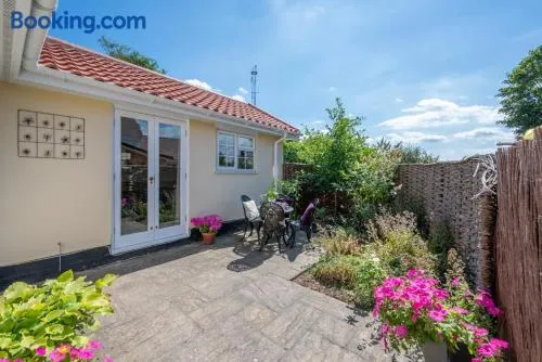1 Bed in Debach oc-lasn - Image 1