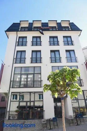 Cattleya hotel - Image 1