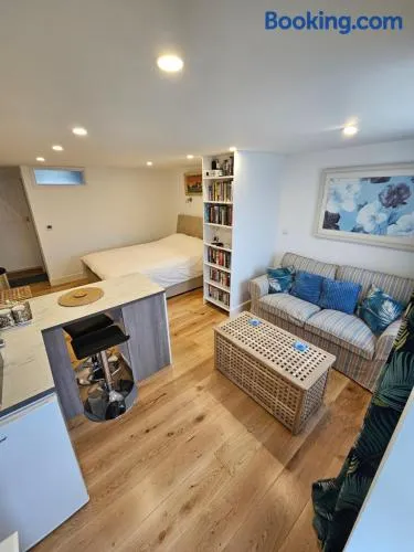 The Annexe - Image 1