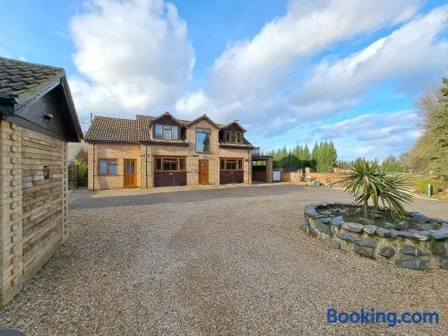 Countryside Lodge - Image 1