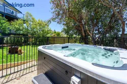Ocean & Country Views, Spa, Pets Welcome, Fireplace - Your Ocean Oasis 10 minutes to Phillip Island - Image 1