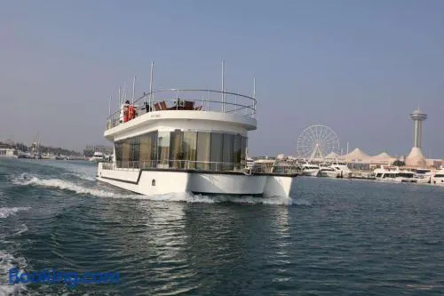 Butinah Charters Yacht Rental - Image 1