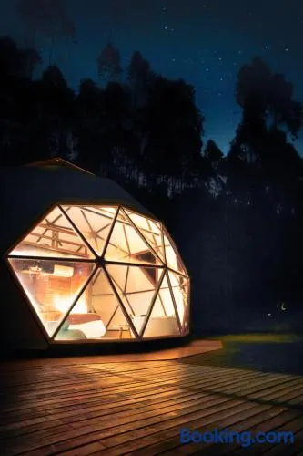 Domo de Luxo com Jacuzzi e Vista Panorâmica - Image 1