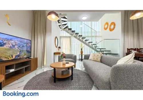 Masdar 2BR Luxury Escape - Pool & Parking - Image 1