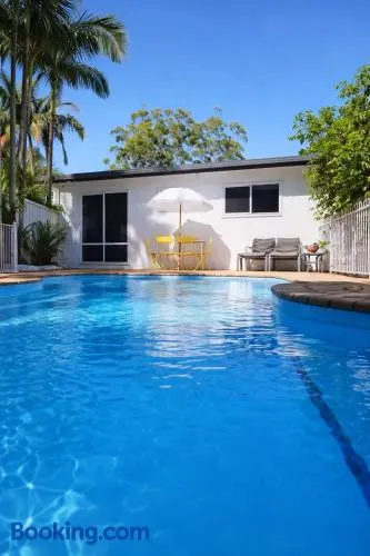 Luxury Private Pool House Near Mooloolaba - Image 1