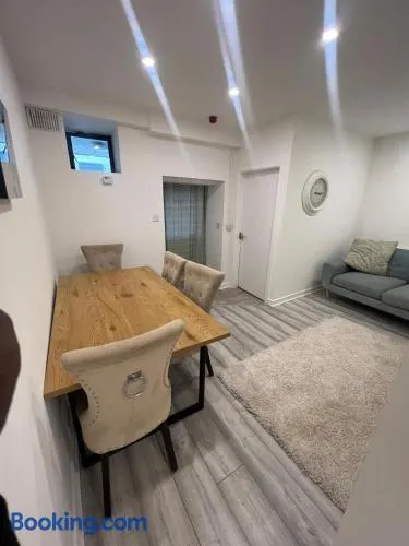 Ideal Guest House - Image 1