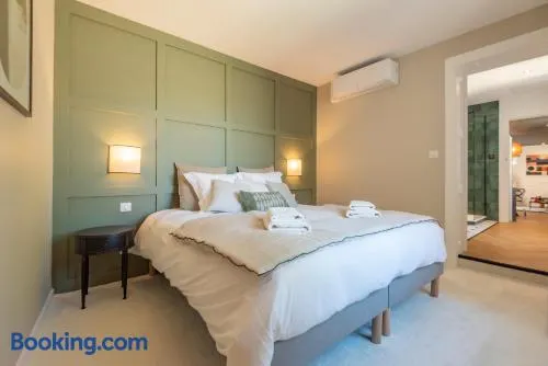 Le Cosy Chic . Proche gare . Centre-ville Mâcon . Neuf . Climatisation . Design . Wifi . - Image 1