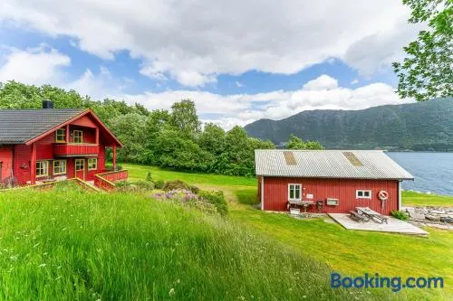 Fjord Lodge direkt am Ufer des Dalsfjord - Image 1