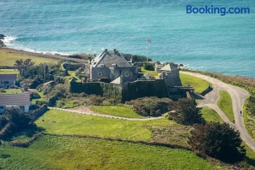 Star Castle Hotel - Image 1