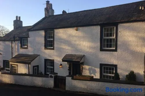 High House Cottage - A traditional home from home - Image 1