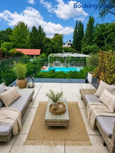 Beautiful new L apartment -15 min to Octoberfest - Image 1