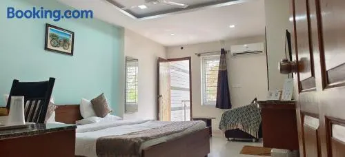 Sugamya Corner Guesthouse - Image 1