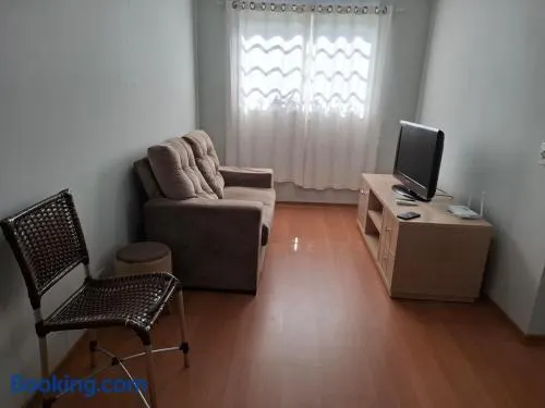 Apartamento 2 quartos próximo ao Estádio e Autódromo - Image 1